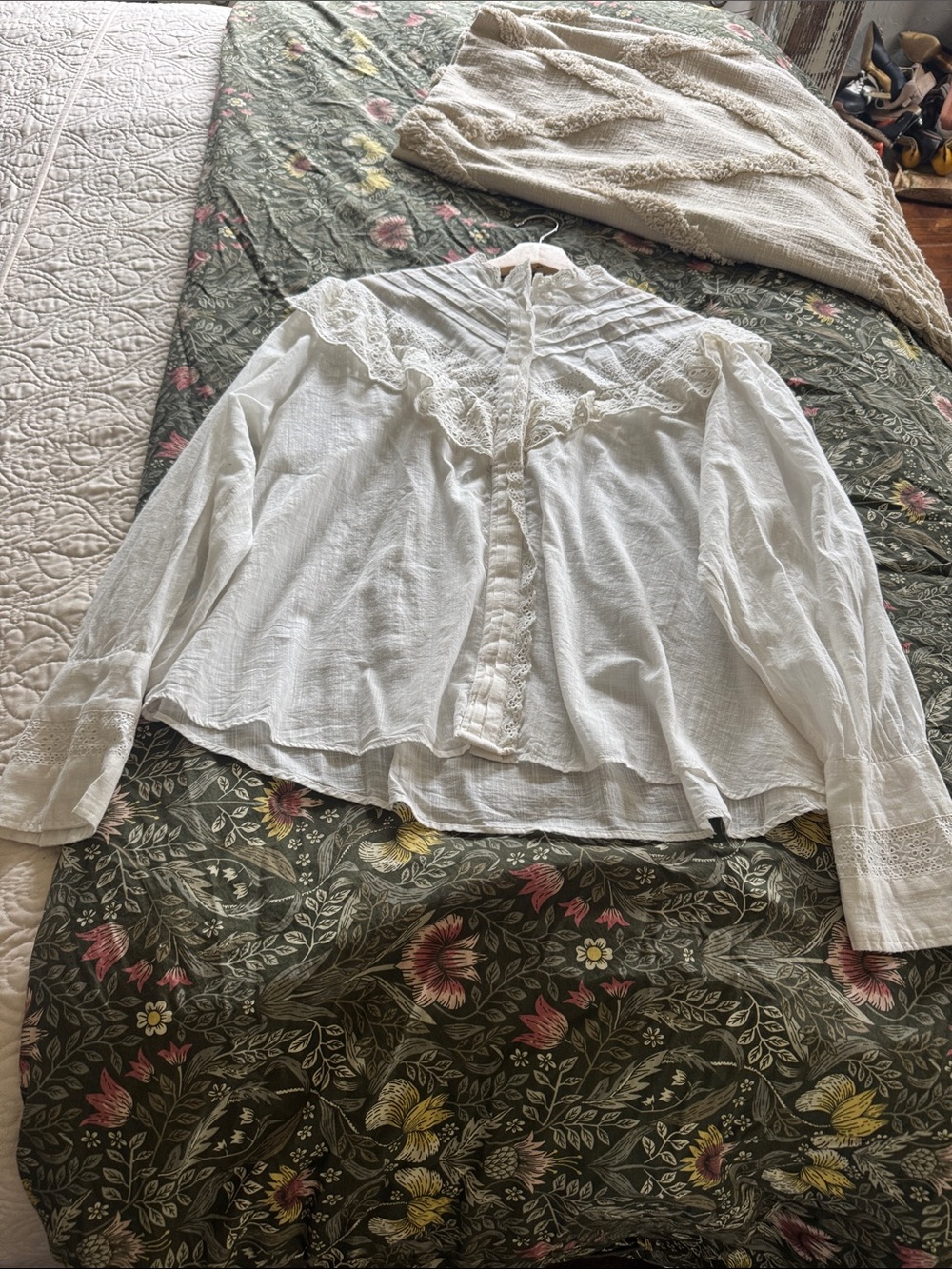 Free People White Lace-Trim Peasant Blouse